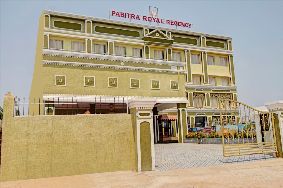 Capital O 30565 Pabitra Royal Regency, Patia Bhubaneswar, Bhubaneswar