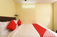 OYO 30568 B Square Inn