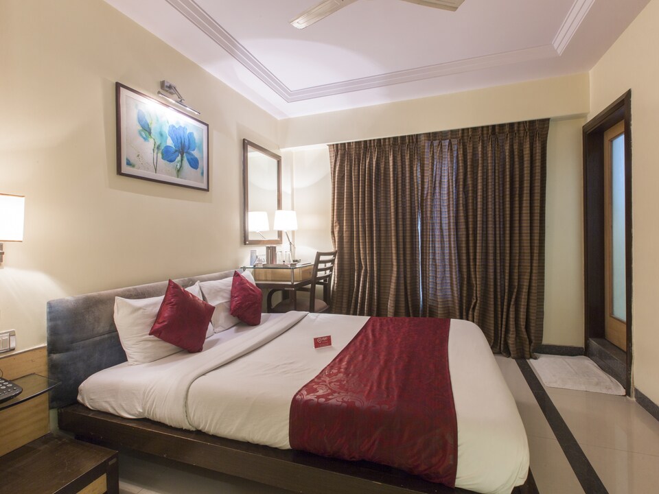 OYO Rooms 047 Marine Lines, Mumbai CST-Churchgate-Colaba, Mumbai