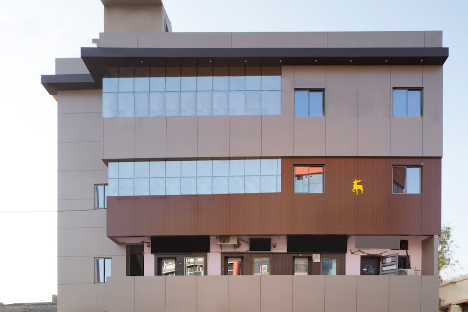 OYO 30585 Hotel Shantinath, Abu-Road, Mount-Abu