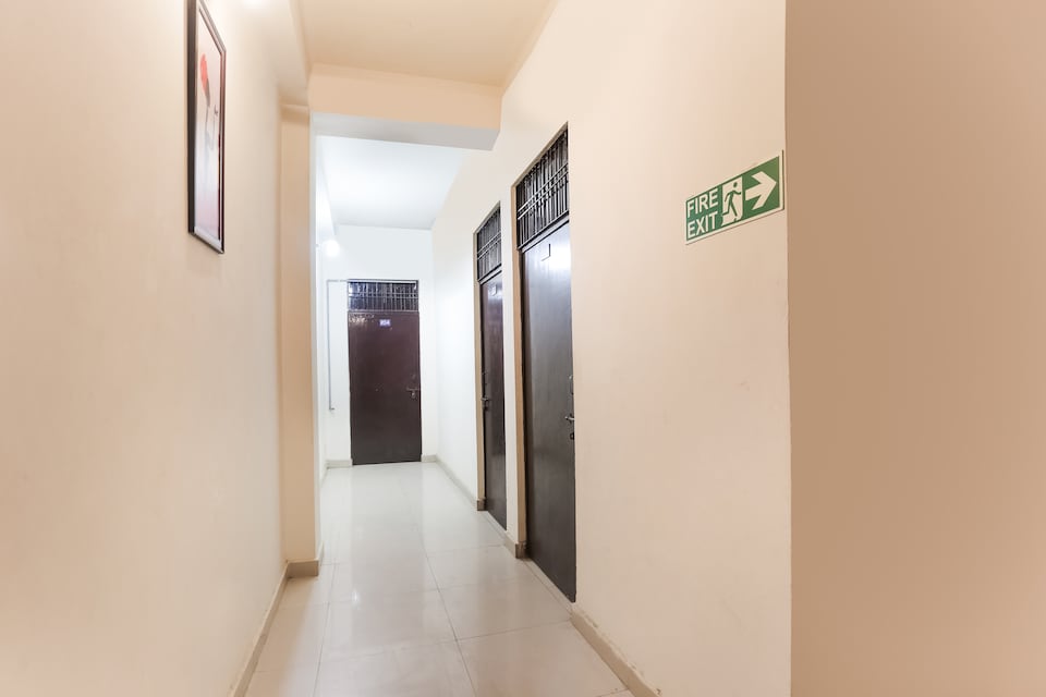 OYO 30615 Hotel View Point, Faridabad, फरीदाबाद