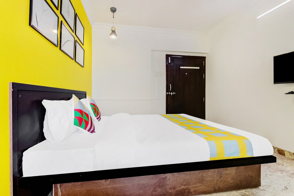 OYO Home 30633 Exquisite Studios Sangamwadi, Pune Railway Station, Pune