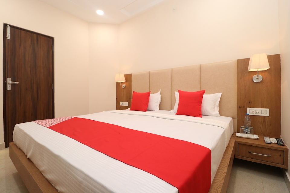 OYO 30638 Hotel Rivaayat Inn, Golden Temple Road Amritsar, Amritsar