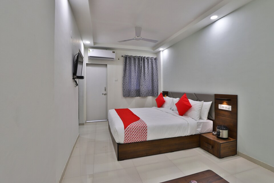 OYO 30641 crystal service apartments, Hazira Road, Surat