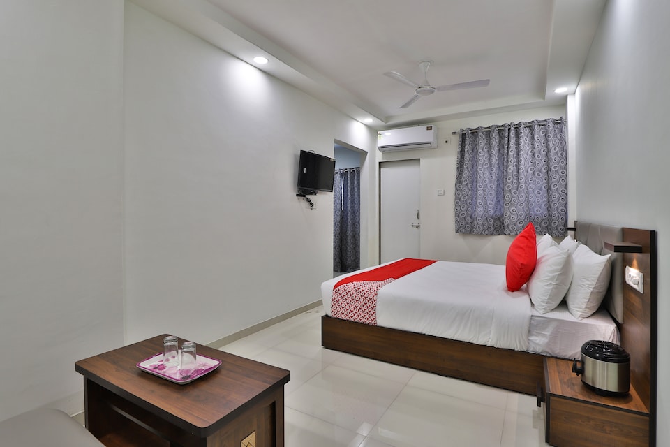 OYO 30641 crystal service apartments, Hazira Road, Surat