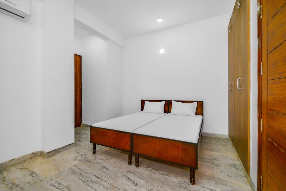 OYO LIFE GRG1298 Sector 57, Golf Course Road, Gurgaon