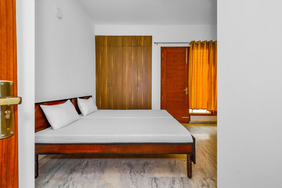 OYO LIFE GRG1298 Sector 57, Golf Course Road, Gurgaon