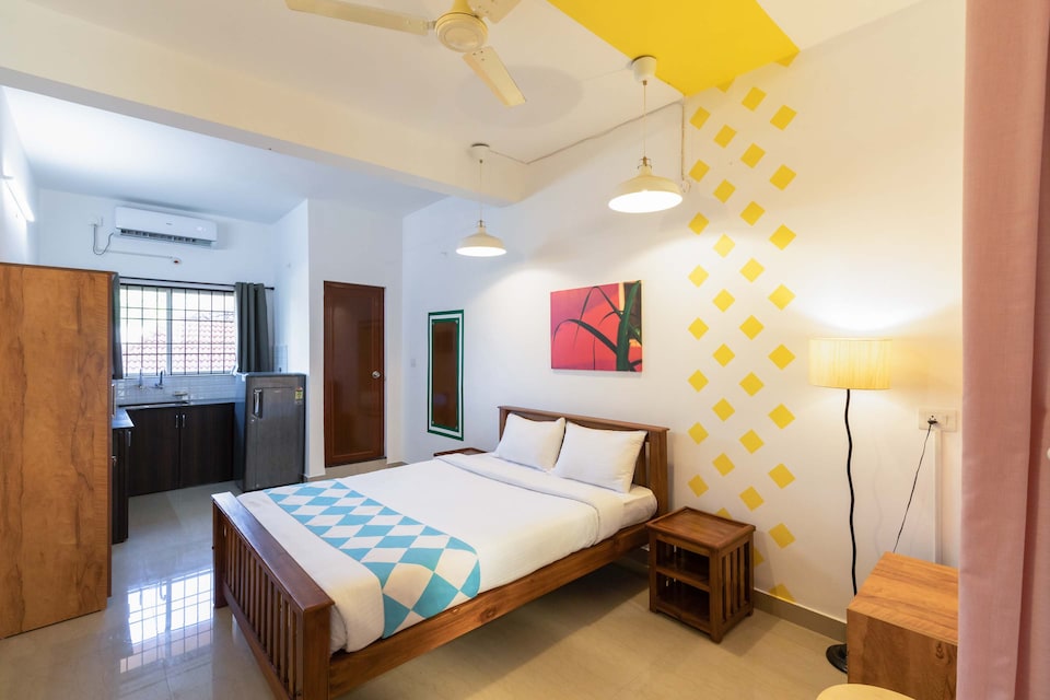 OYO 30658 Designer Studio Vazhakkala, Edapally Kochi, Kochi