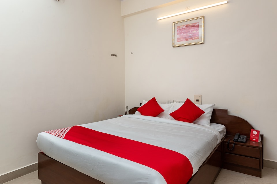 Flagship Anna Nagar Near Thirumangalam Metro Station, Anna Nagar Chennai, Chennai