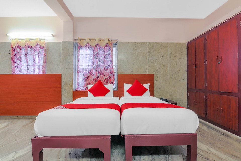 Flagship Nungambakkam Railway Station Near Pvr Cinemas Skywalk, Nungambakkam Chennai, Chennai