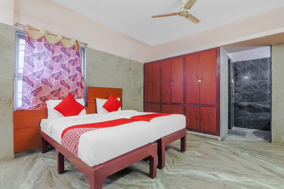 Flagship Nungambakkam Railway Station Near Pvr Cinemas Skywalk, Nungambakkam Chennai, Chennai