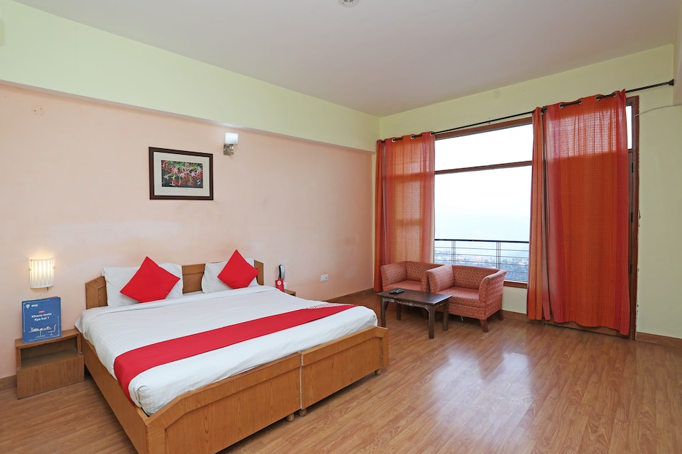 OYO 30708 United 21, Chail, Chail