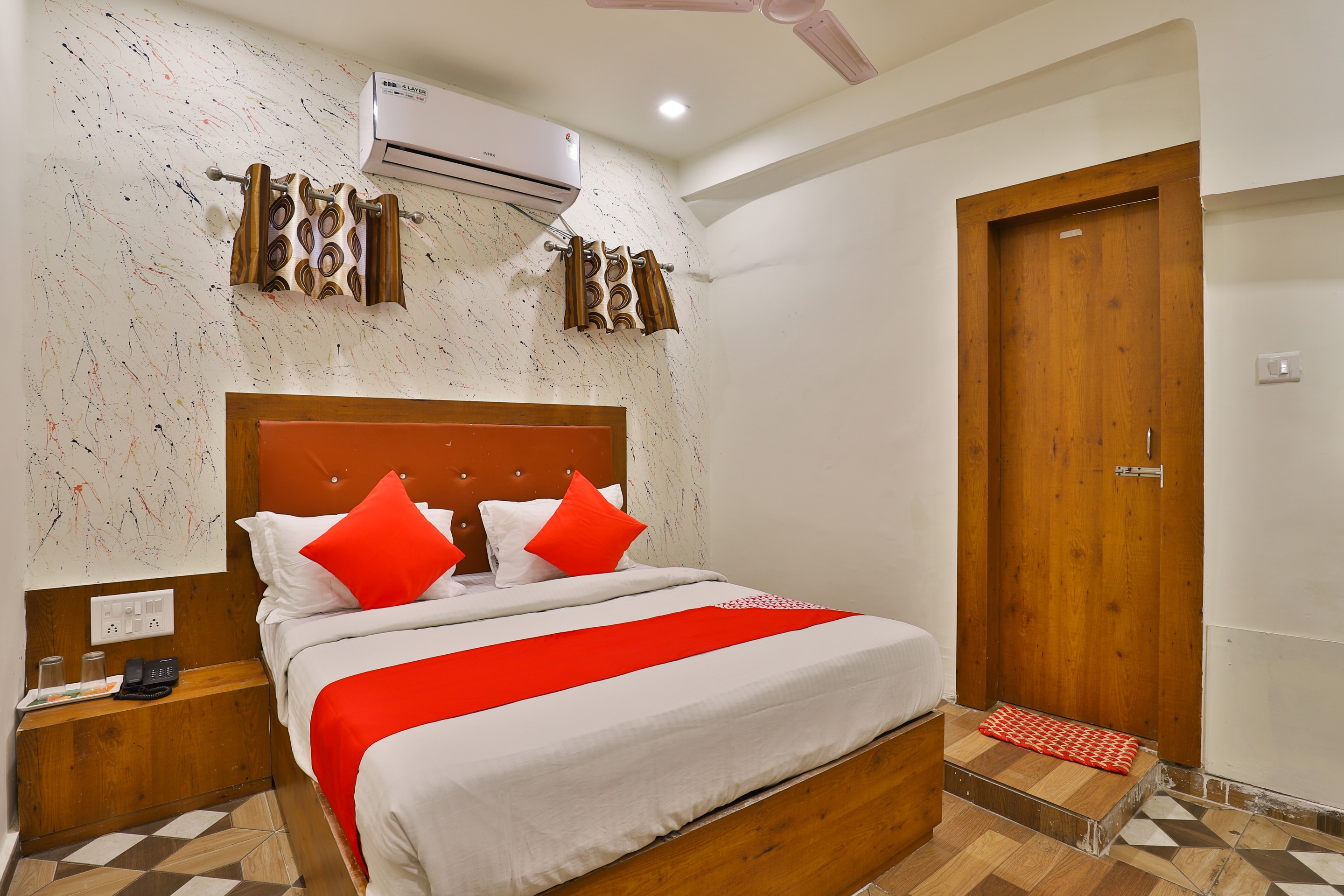 oyo hotel near me ahmedabad