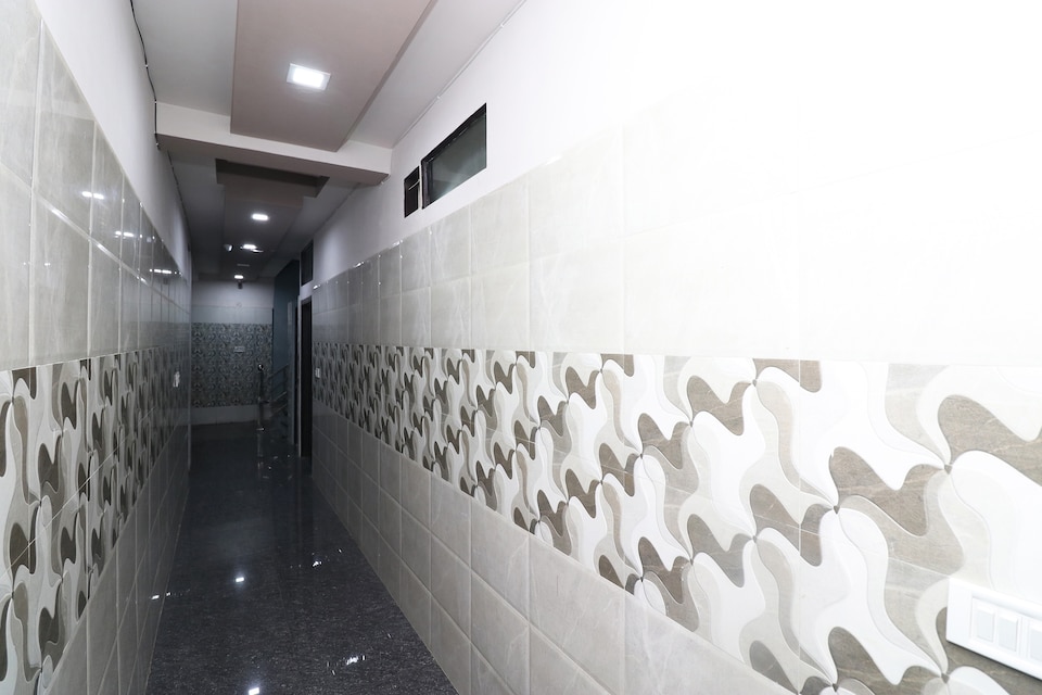 Flagship 30716 Anand Residency, Corporate Complex, Agra