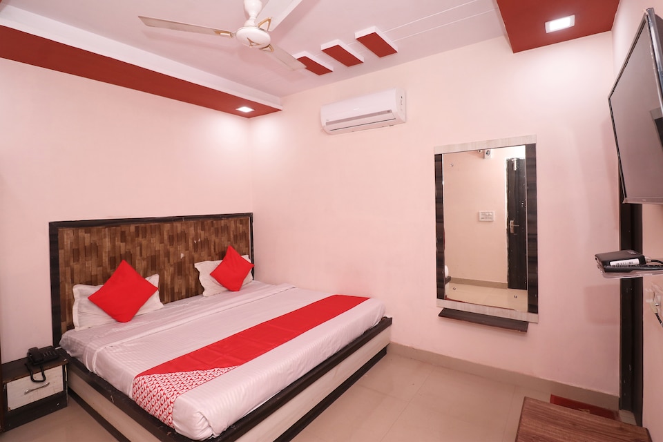 Flagship 30716 Anand Residency, Corporate Complex, Agra