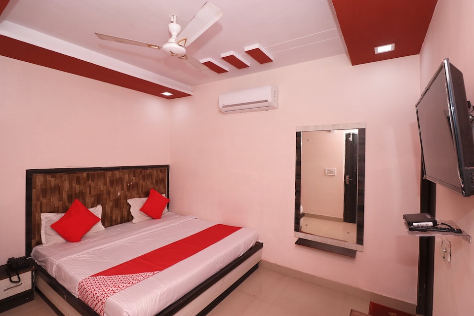 Flagship 30716 Anand Residency, Corporate Complex, Agra