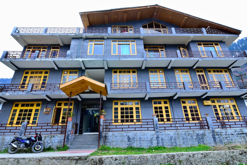 OYO 30725 Skyway Manali, Naggar Road, Manali