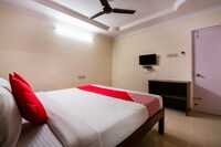 OYO Flagship 30727 Rushikonda Saver