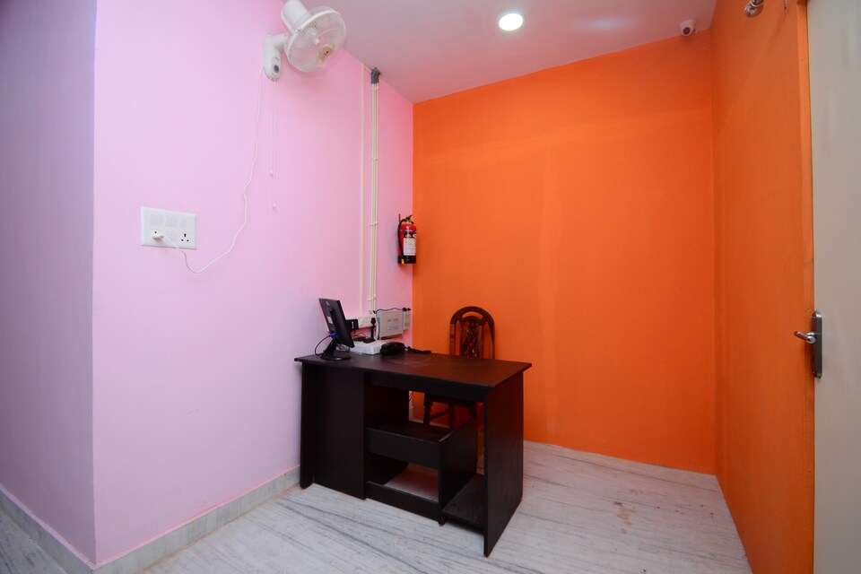 OYO 30742 Amita Guest House, Salt Lake Kolkata, Kolkata