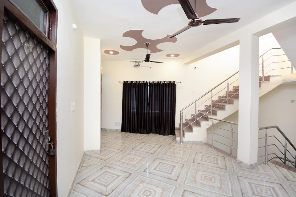 Hotel O Himalayan, Railway Station Chandigarh, Chandigarh