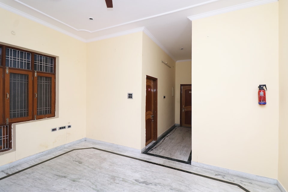 Hotel O Everest Inn , Gomti Nagar Lucknow, Lucknow