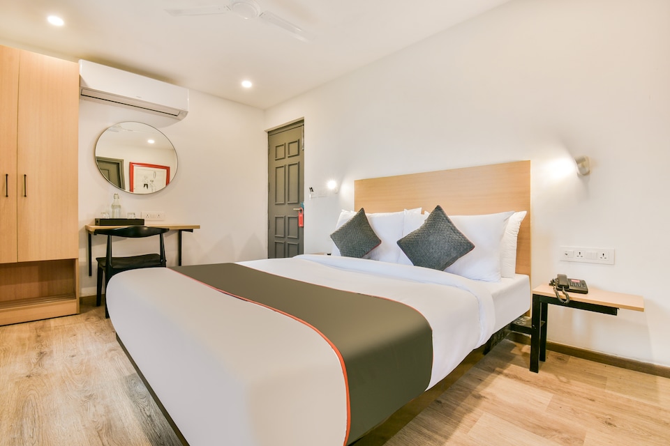 OYO Townhouse 226 Hotel Maniraj, Gandhi Maidan Patna, पटना