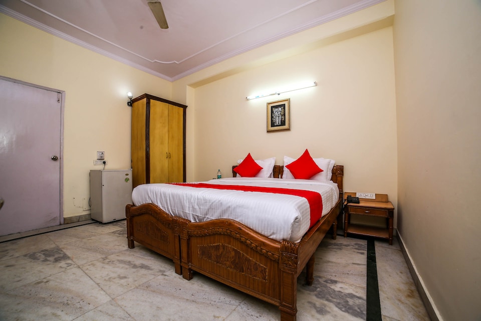 OYO 30855 Hotel Royal Residency, Karol Bagh Delhi, Delhi