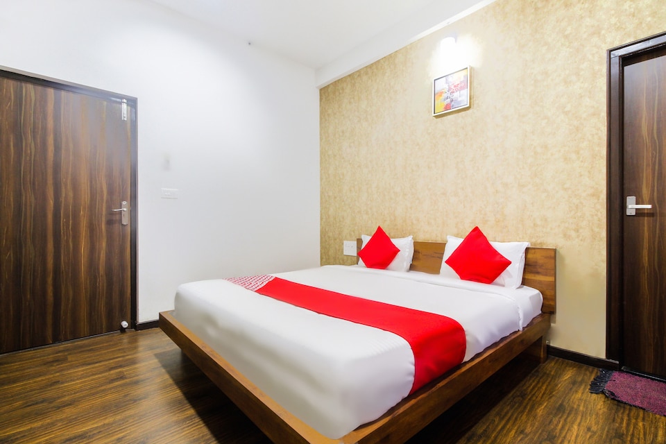 OYO 30856 Ashirwad Comforts, Chikmagalur, Chikmagalur