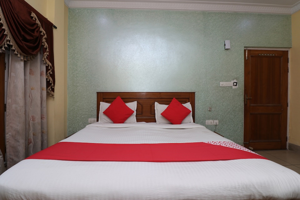 Collection O 30858 Hotel SP ROOMS, Charbagh Lucknow, Lucknow