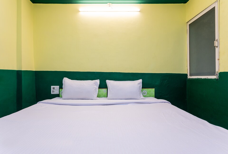 SPOT ON 30887 Hotel Aishwarya Mahal, Mahakal Temple 1, Ujjain