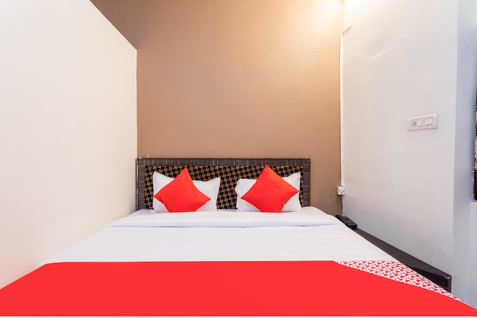 OYO 30888 Hotel Mahadev, Mahakal Temple 1, Ujjain