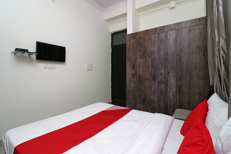 Live as LCK1102, Indira Nagar Lucknow, Lucknow