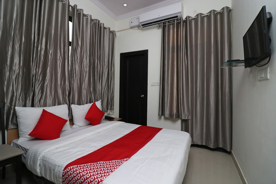 Live as LCK1102, Indira Nagar Lucknow, Lucknow