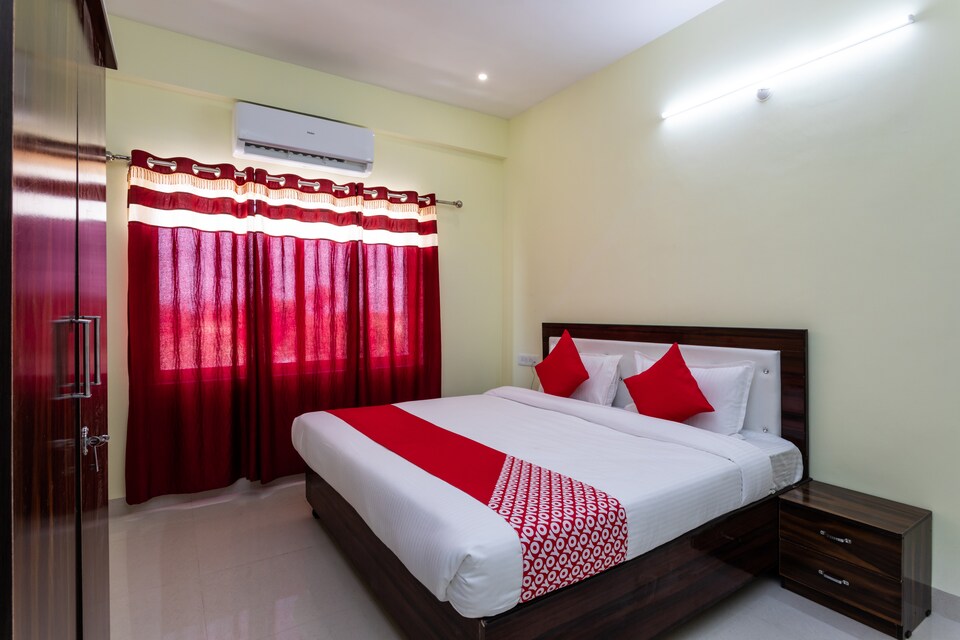 OYO 30896 Yashhotel And Restaurant, Rau, Indore