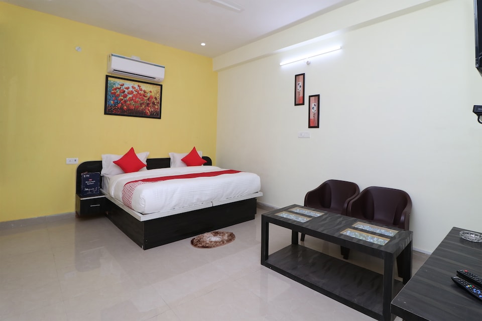 OYO 30902 Burja Palace, Alwar, Alwar