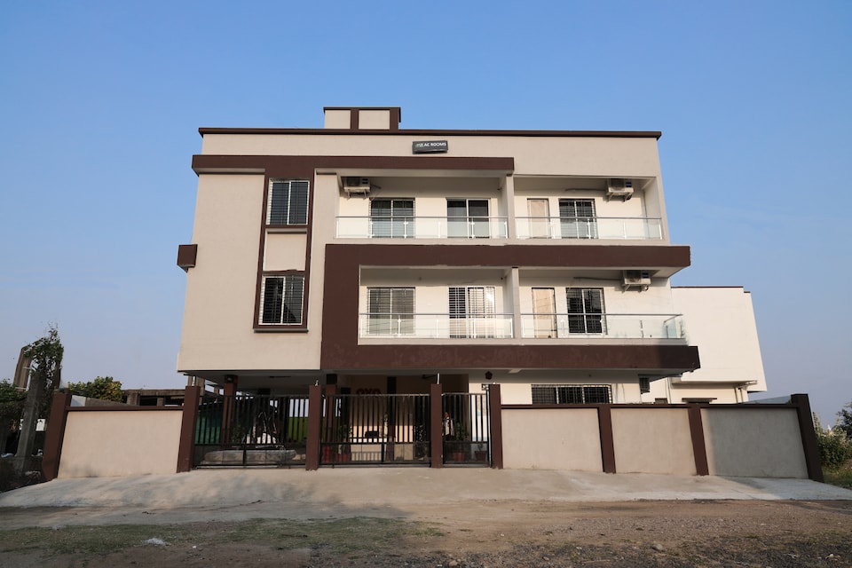 OYO 30905 UK Villa, Nagpur Airport, Nagpur