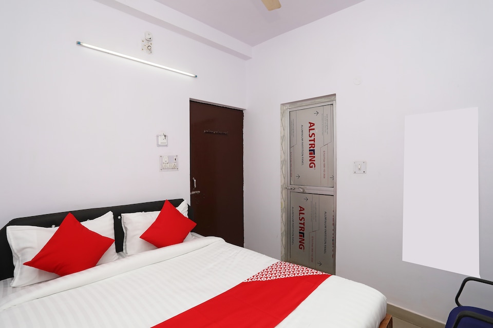 Collection O 30922 Hotel Aditya Inn, Bishtupur Jamshedpur, Jamshedpur