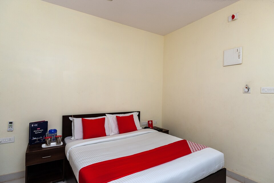 OYO 30925 PVR RESIDENCY, Nellore Bus Station, Nellore