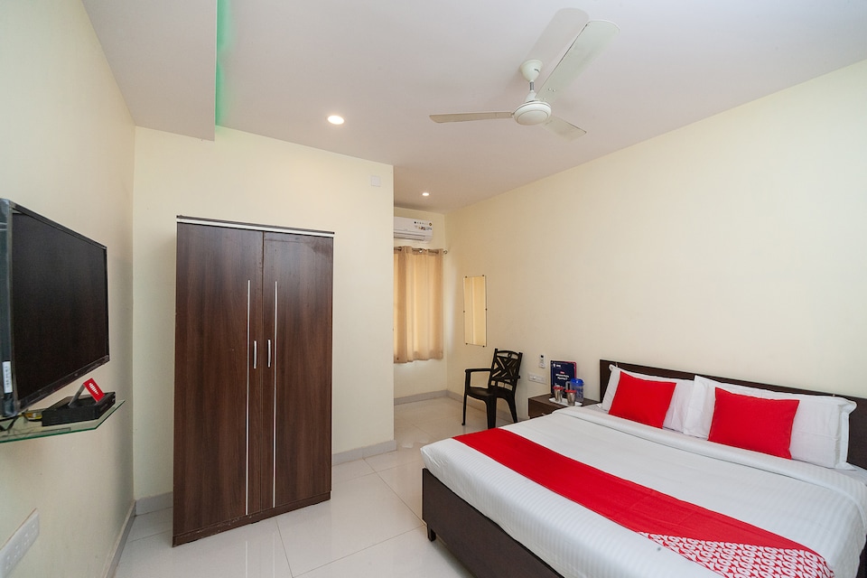 OYO 30925 PVR RESIDENCY, Nellore Bus Station, Nellore