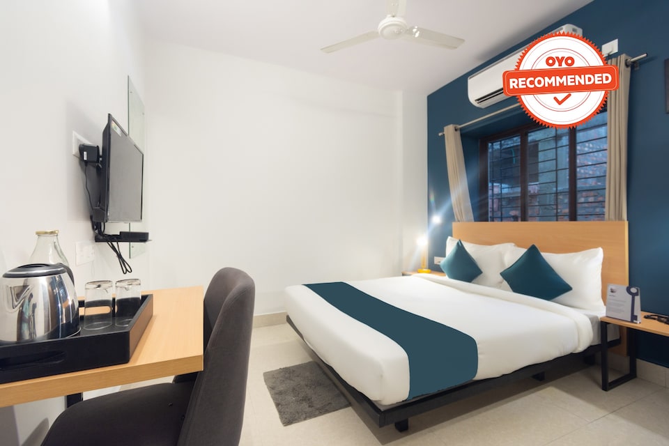 OYO SilverKey 30926 Newtown Road, Rajarhat Kolkata, Kolkata