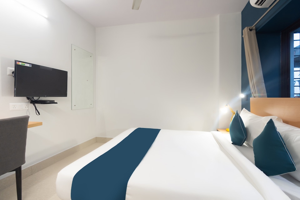 OYO SilverKey 30926 Newtown Road, Rajarhat Kolkata, Kolkata