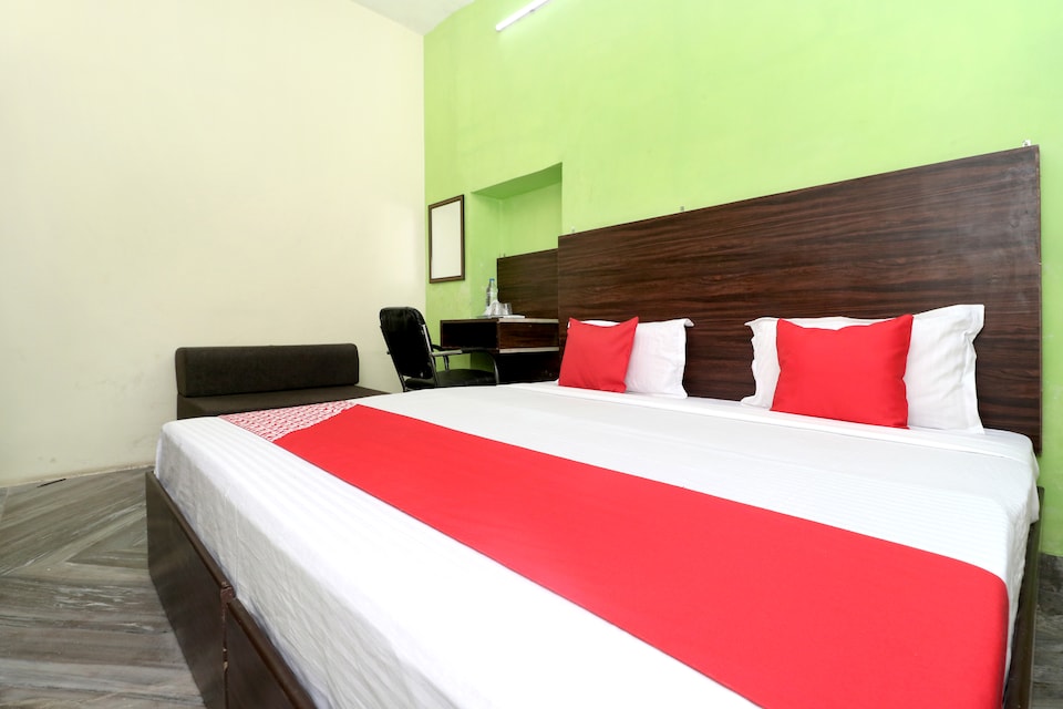 OYO 30935 Appna Ghar Hotel, Golden Temple Road Amritsar, Amritsar