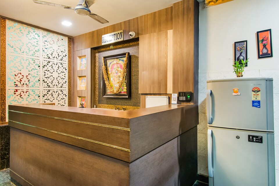 OYO Flagship 30961 Vijaya Raghava Residency, Ramanaidupet, मछलीपट्टनम