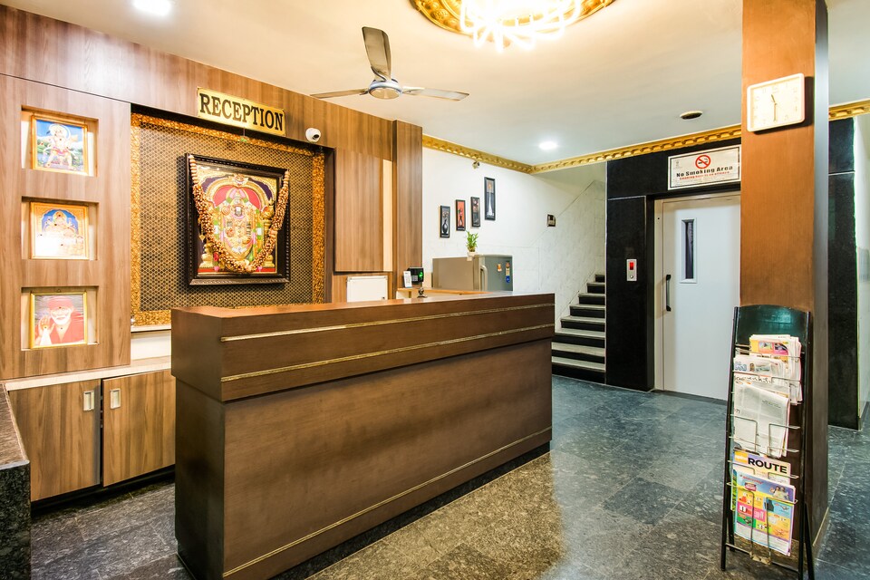 OYO Flagship 30961 Vijaya Raghava Residency, Ramanaidupet, मछलीपट्टनम