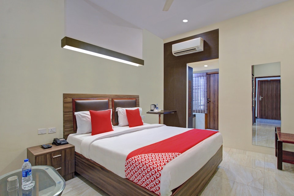 OYO 30970 AAR Royal Residency, Sankarankoil, Virudhunagar