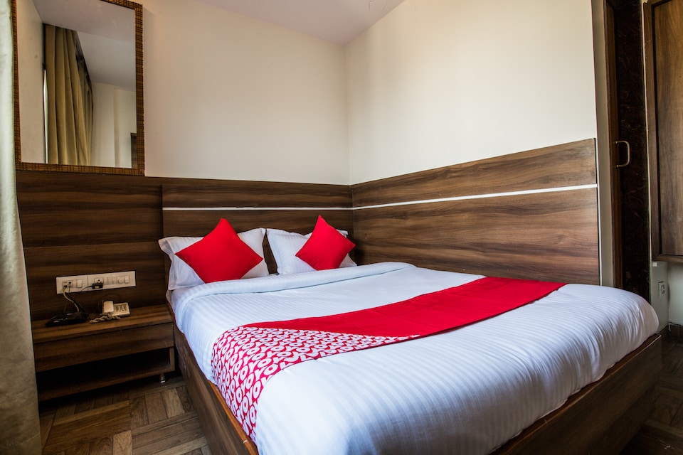 OYO 30980 Raj Vikas Residency, Mumbai - Kamothe - Uran, Mumbai