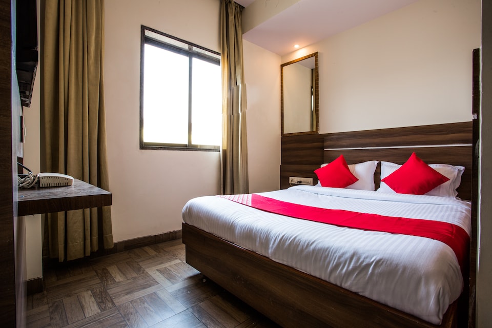 OYO 30980 Raj Vikas Residency, Mumbai - Kamothe - Uran, Mumbai
