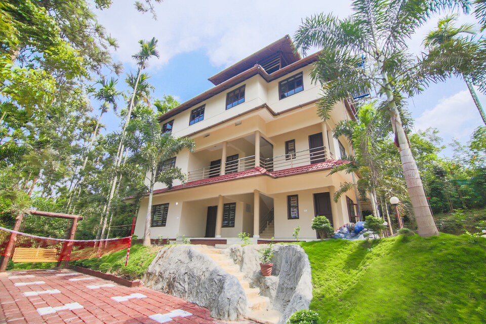 Capital O 30987 Anns And Toms Lake View Resort, Kalpetta, वायनाड
