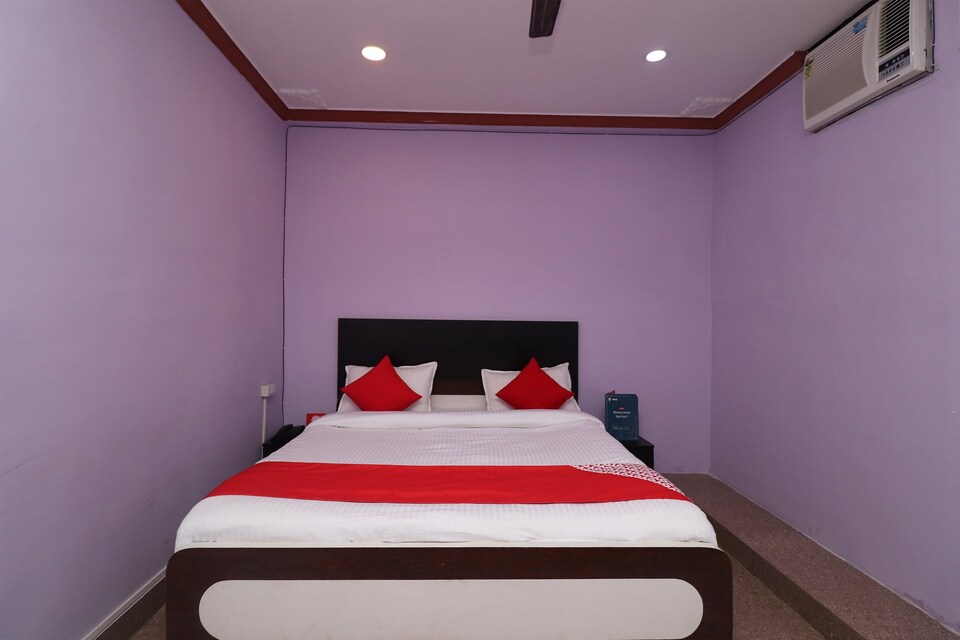 OYO 31112 Hotel Abhinandan Palace, Tatibandh Road, Raipur