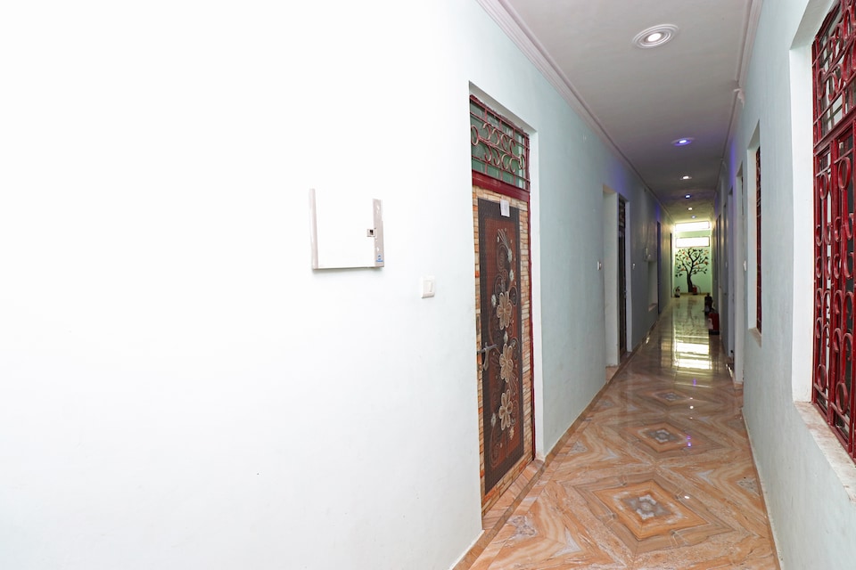 SPOT ON Hotel Prayag Raj, Naini, Prayagraj